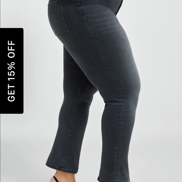 Good American - Always Fit - One-Size-Fits-Four Design - Picture 8 of 11